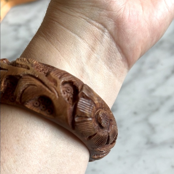 Handcrafted Wooden Floral Bangle - Picture 3 of 5